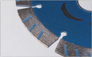 金剛石開槽鋸片高效切割不同的牆體