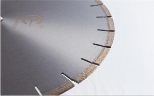 研製超鋒利耐磨花崗岩鋸片的方法