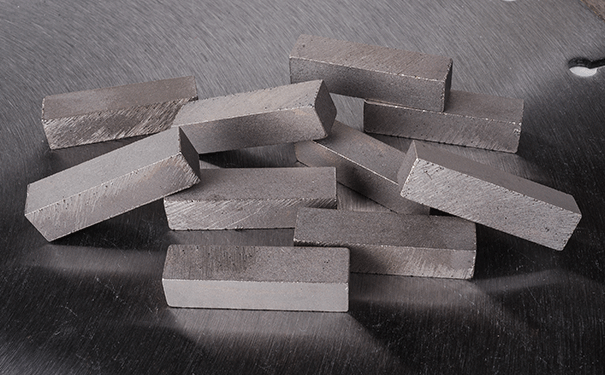 金剛石刀頭鋒利度和耐磨度相互製約的關係