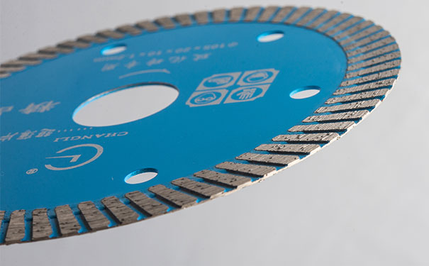 超薄金剛石鋸片在切割的時可以起到什麼作用？