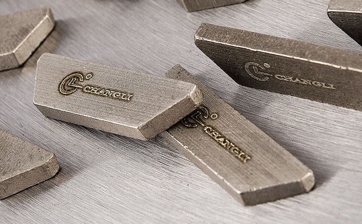 介紹∣五種金剛石鋸片刀頭的特點彙總