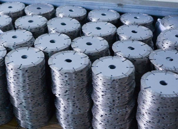 你知道石材專用鋸片冷卻潤滑劑由哪些物質組成的嗎？