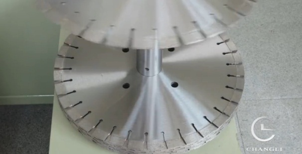 石材切割片加工的人造石有哪些常見病症清除方法呢？