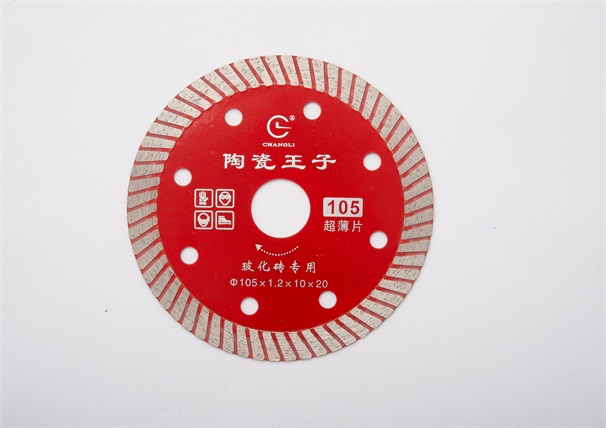 如何避免瓷磚被瓷磚切割片加工上牆後出現脫落呢?